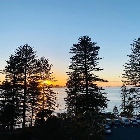 Rainbow Bay Beachhouse Coolangatta 외부 사진